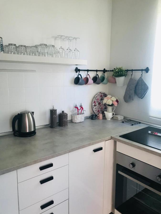 Lumar Holidays And Apartments Preko Zewnętrze zdjęcie