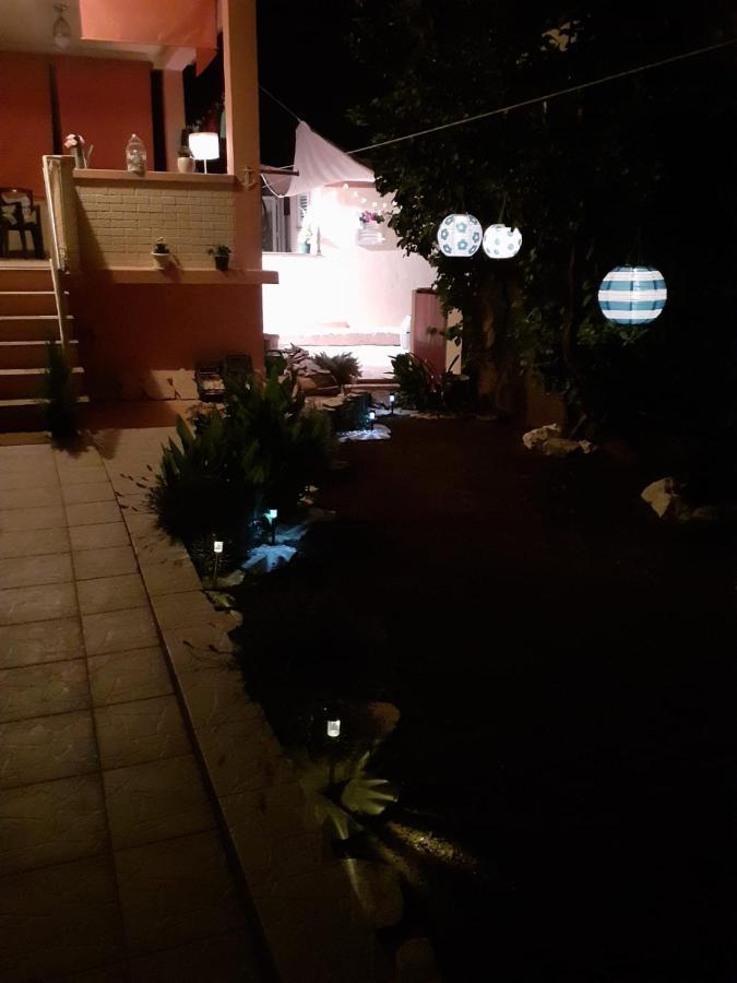 Lumar Holidays And Apartments Preko Zewnętrze zdjęcie
