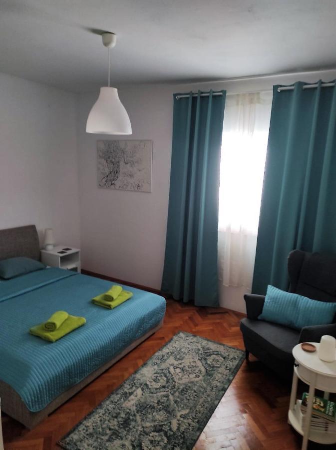 Lumar Holidays And Apartments Preko Zewnętrze zdjęcie