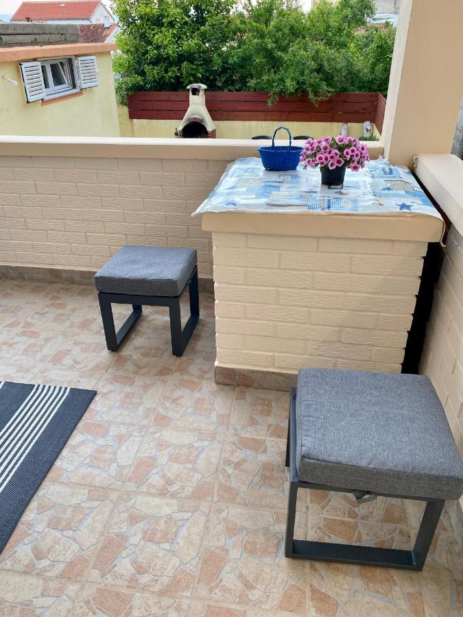 Lumar Holidays And Apartments Preko Zewnętrze zdjęcie