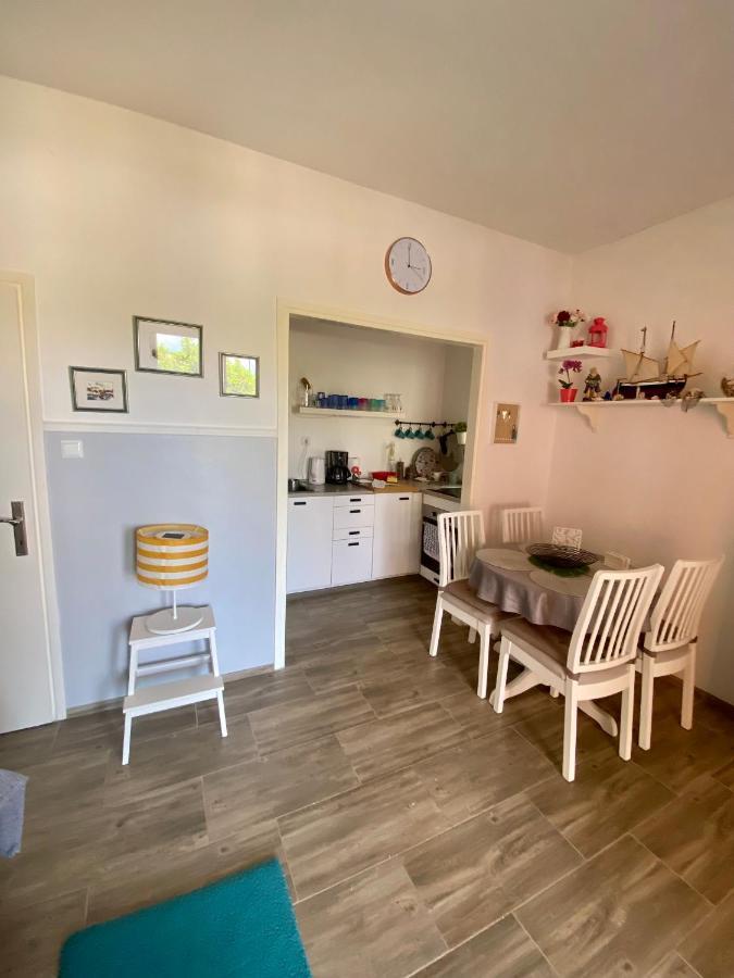 Lumar Holidays And Apartments Preko Zewnętrze zdjęcie